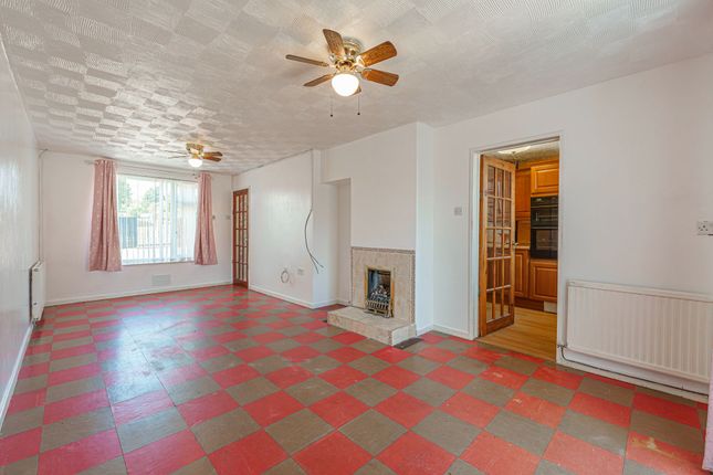 12 Parret Road, Newport photo 3
