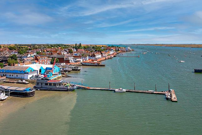 14 Regents Court, Kings Road, Burnham-On-Crouch photo 3