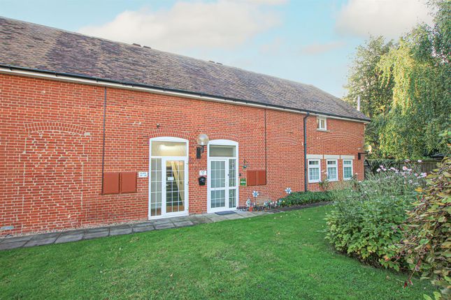 34, Hillside, Heath Road, Newmarket photo 2