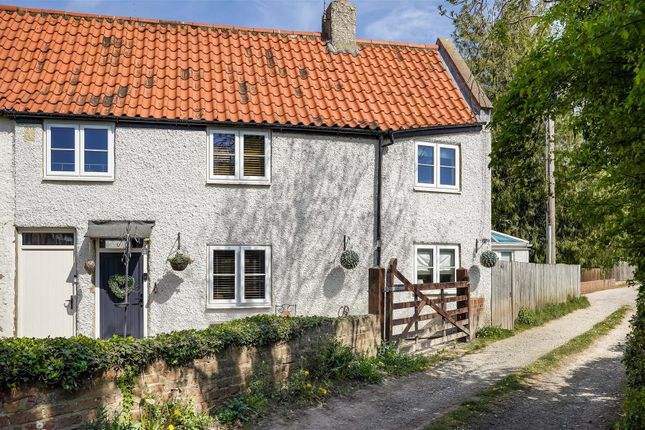 Pear Tree Cottage, 4, Strait Lane, Darlington photo 2