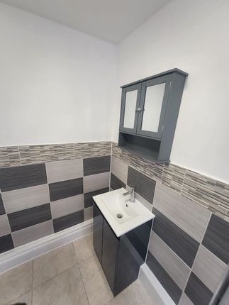 753, London Rd, Hounslow photo 3