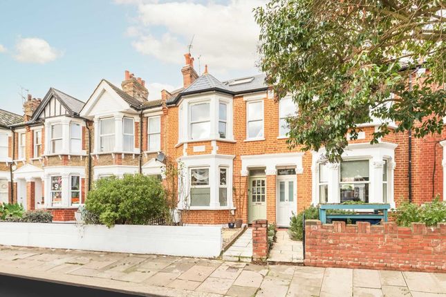 Flat for sale in Murray Road, London