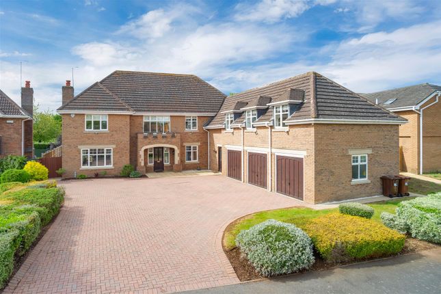 Thumbnail Property for sale in Turnberry Lane, Collingtree, Northampton