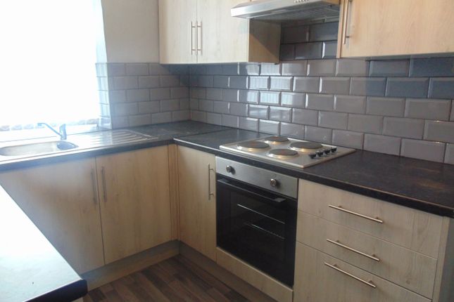 3 bed terraced house to rent in Derby Street, Colne BB8