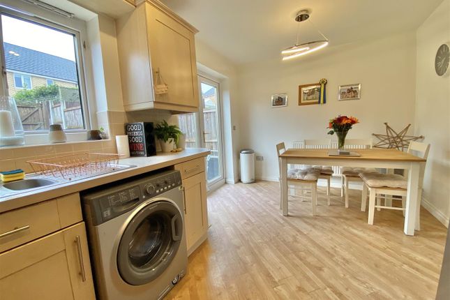 5, Heron View, Glossop photo 4
