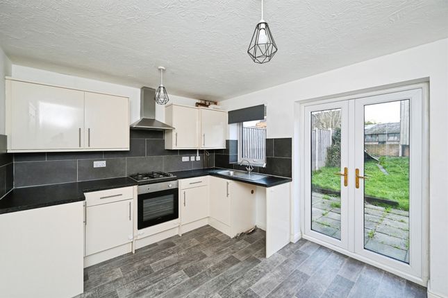 31, Overmoor View, Alfreton photo 2