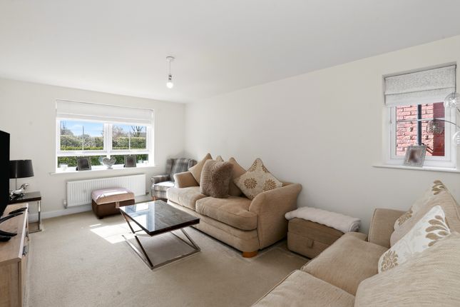 5, Aire Drive, Northwich photo 3