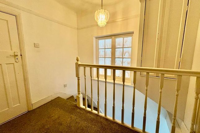 8, Ferrymead Drive, Greenford photo 5