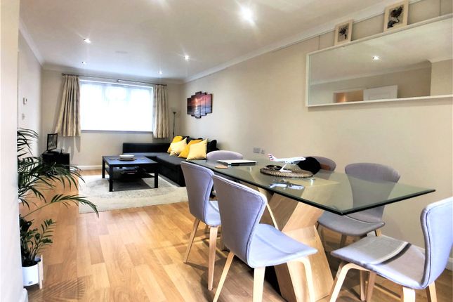 48a,, Herons Place, Marlow photo 3