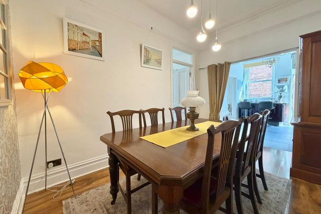 Flat 1, 2, Walliscote Road South, Weston-Super-Mare photo 3