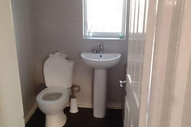 Kirkcaldy photo 3