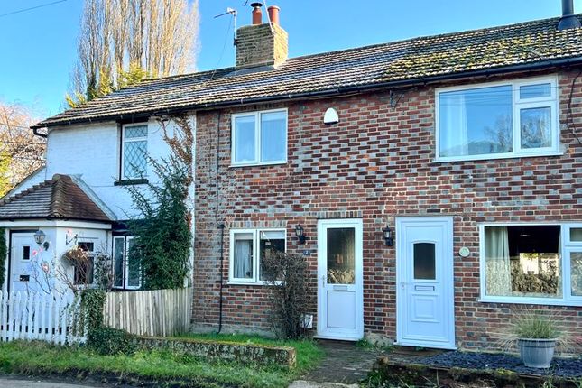 Thumbnail Terraced house to rent in Gallants Lane, East Farleigh, Maidstone