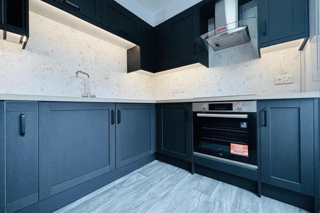 Flat 1, 23A, Hursley Road, Chandler's Ford photo 2
