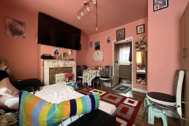 54 James Street, Scarborough photo 2