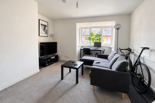 Barforth Lodge, 49,Flat 3, Barforth Road, London photo 4