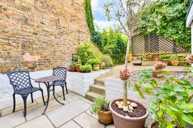 Flat 4, 11, Victoria Parade, Kent photo 4