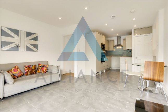 Thumbnail Flat to rent in Alphabet Square, London