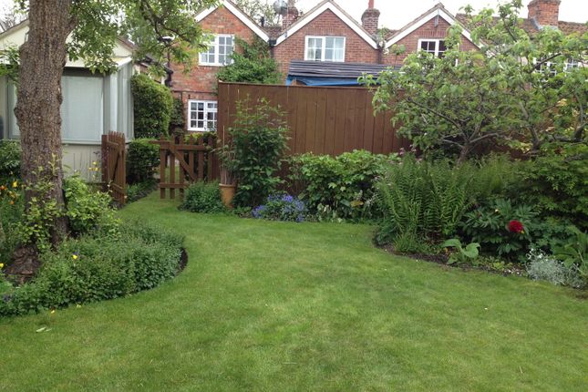 Pear Tree Cottage, Main Street, Beverley photo 3