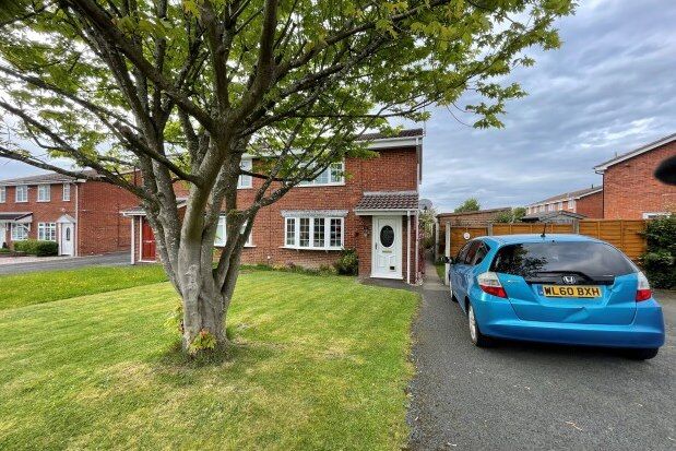 Thumbnail Maisonette to rent in Barbrook Drive, Brierley Hill