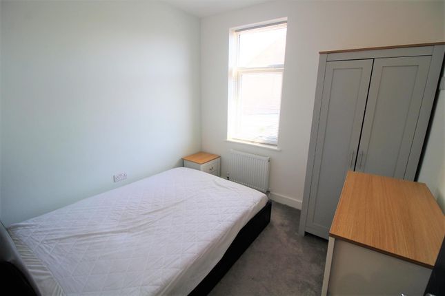 Room to rent in Fawcett Road, Southsea