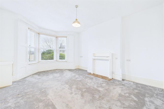 Flat 5, 13, Sunnyside Road, Clevedon photo 2
