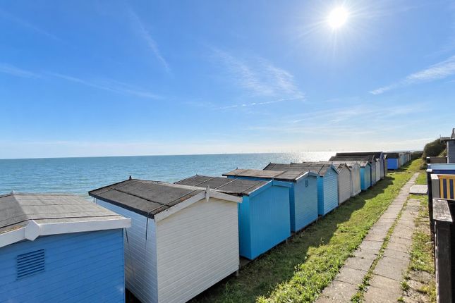 The Leas, Frinton-On-Sea photo 5