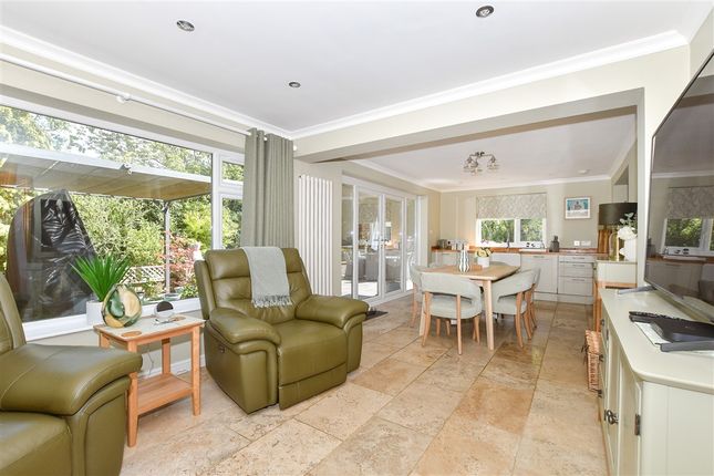 Newlands Park, Copthorne photo 3