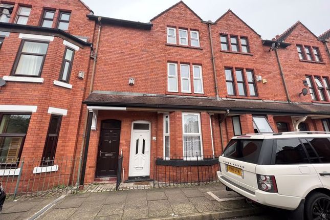 Terraced house to rent in Coronation Street, Salford