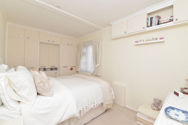 Mobile/park home for sale in Westwood Park, Bashley Cross Road, New Milton, Hampshire