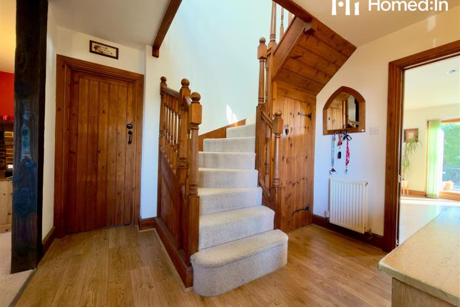 Wisteria Cottage, The Fieldings, Horsham photo 3
