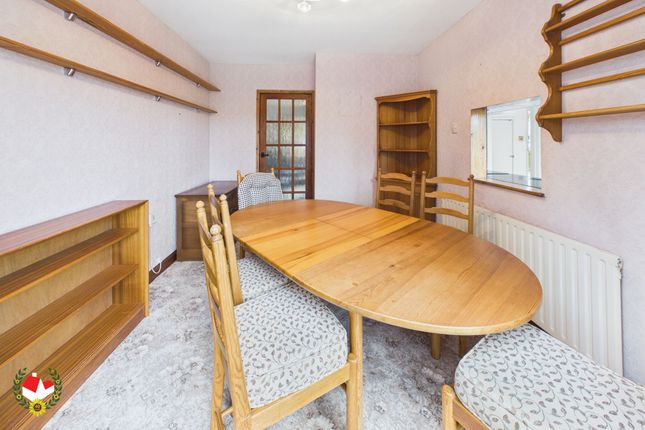 30 St. Barnabas Close, Gloucester photo 4