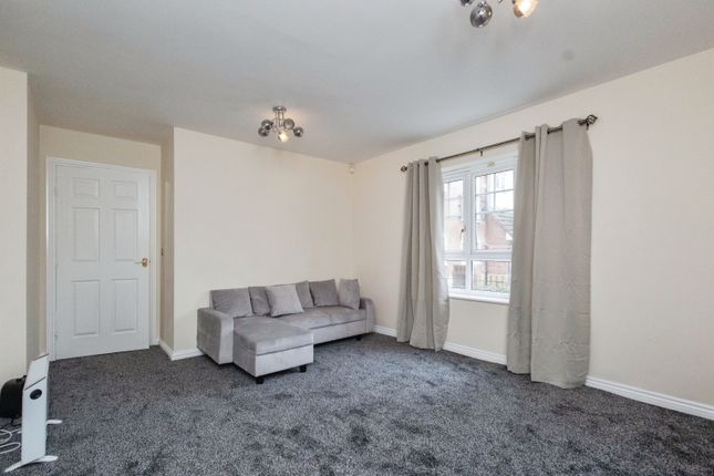 Apartment 1, 16, Kilmaine Avenue, Greater Manchester photo 3