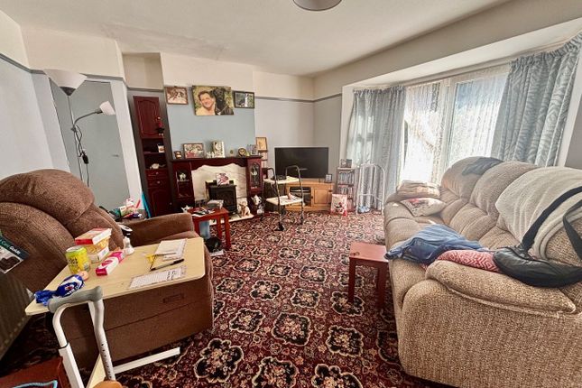 133, Victoria Avenue, Hastings photo 3
