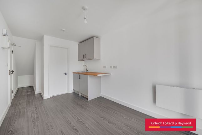 Flat 6, 62, Upper Tulse Hill, London photo 2