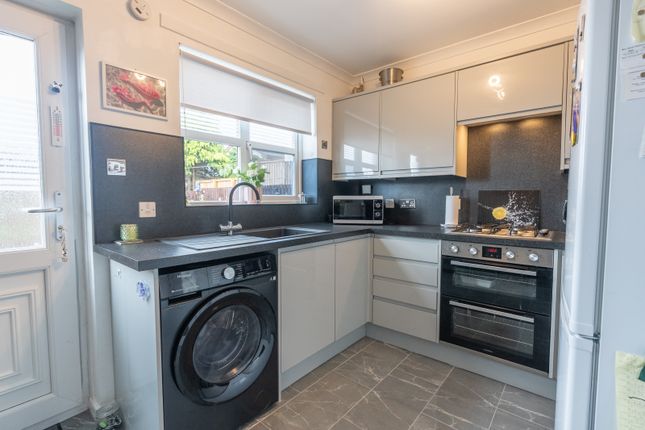 47 Girvan Crescent, Chapelhall, Airdrie photo 4