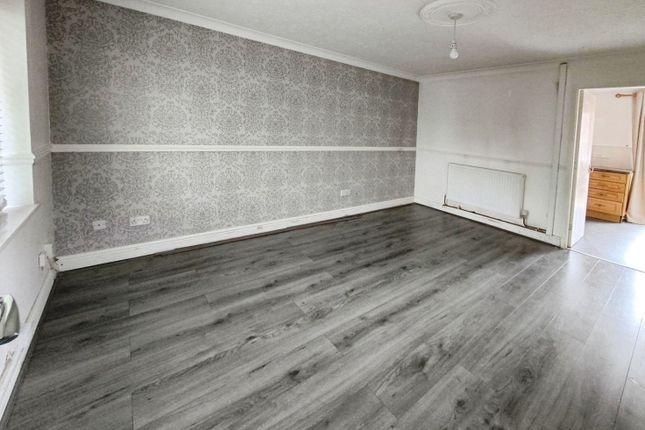20, Highland Lea, Telford photo 2