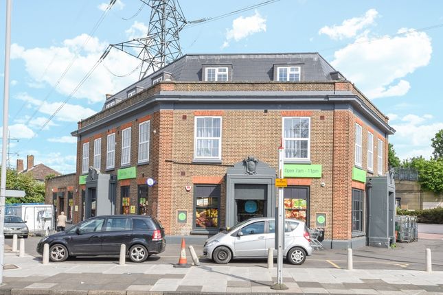 Flat 5 Tulip Court, 131a, Manor Drive North, Surrey photo 4