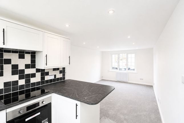 Flat 7, Trevarrian Court, Newquay photo 4