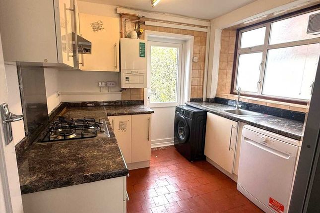 138, Beverley Drive,, Edgware photo 5