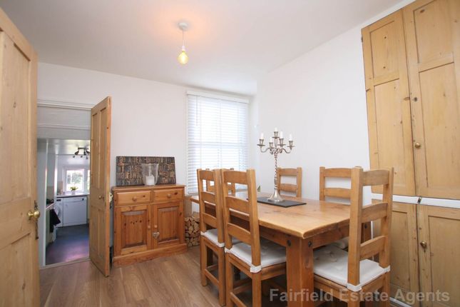 79 Villiers Road, Watford photo 4