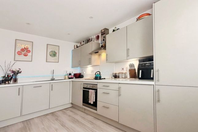 10, Smallfield Close, Littlehampton photo 4