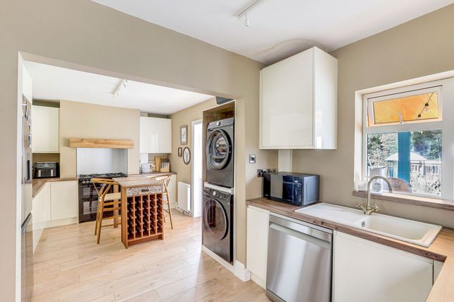 329 Heanor Road, Ilkeston photo 4