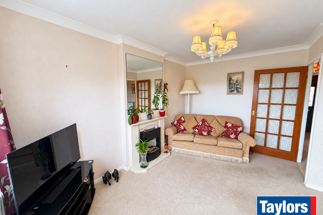 11, Westland Gardens, Stourbridge photo 3
