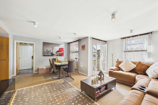 11 Foxlands, Torquay photo 4