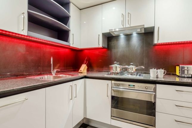 Apartment 61, 39 Westferry Circus, London photo 5