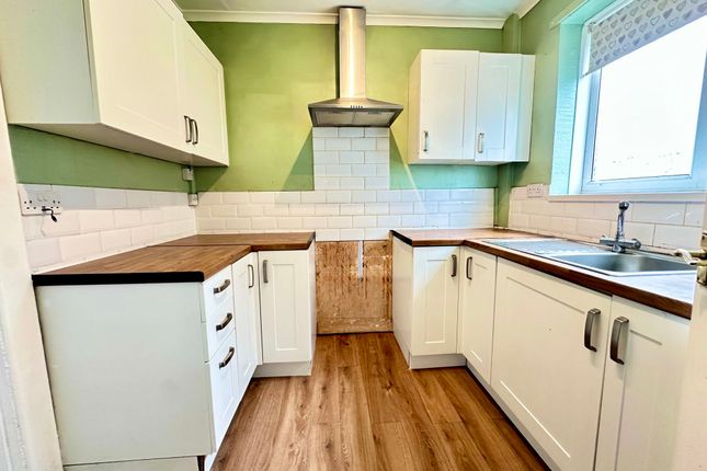 17, Cherry Tree Close, Stockport photo 3