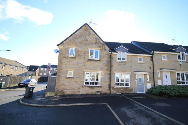 Town house for sale in Myers Close, Idle, Bradford
