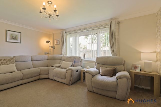 9, Reneville Close, Sheffield photo 2