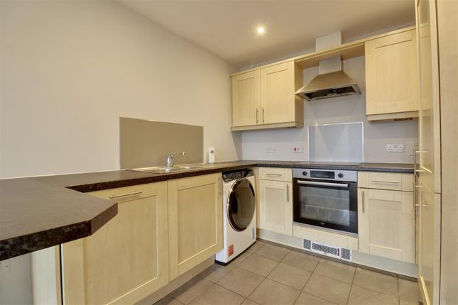 Flat 9, Portsdown House 175-177, West Street, Fareham photo 2