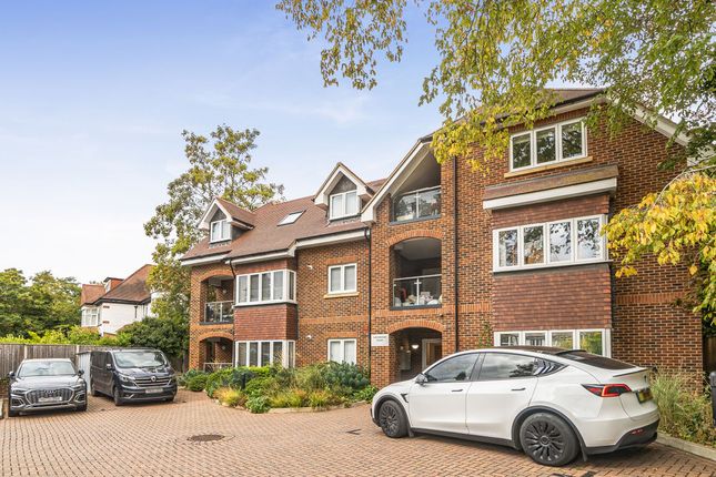 104 Foxley Lane, Purley photo 2